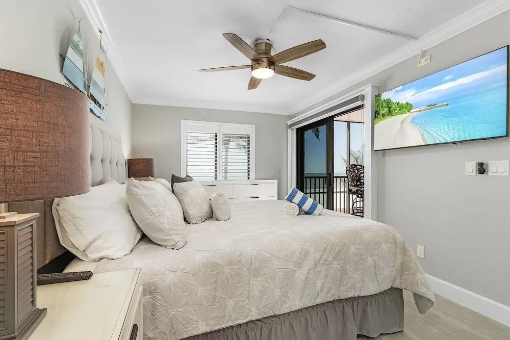 Seaside 108: Oceanview 2br/2ba Condo With Pool, Steps To Beach 2 Bedroom Condo