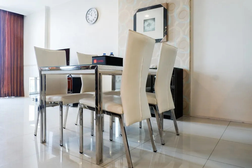 Exclusive 2BR The Via & The Vue Apartment Ciputra World By Travelio