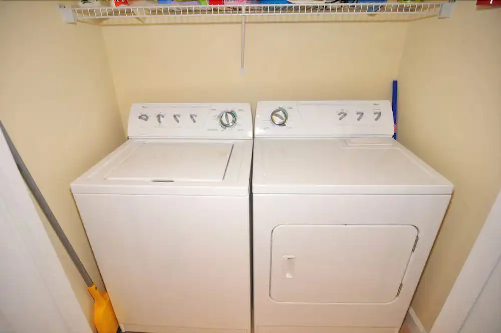 805 Colony II 3 Bedrooms 2 Bathrooms Condo