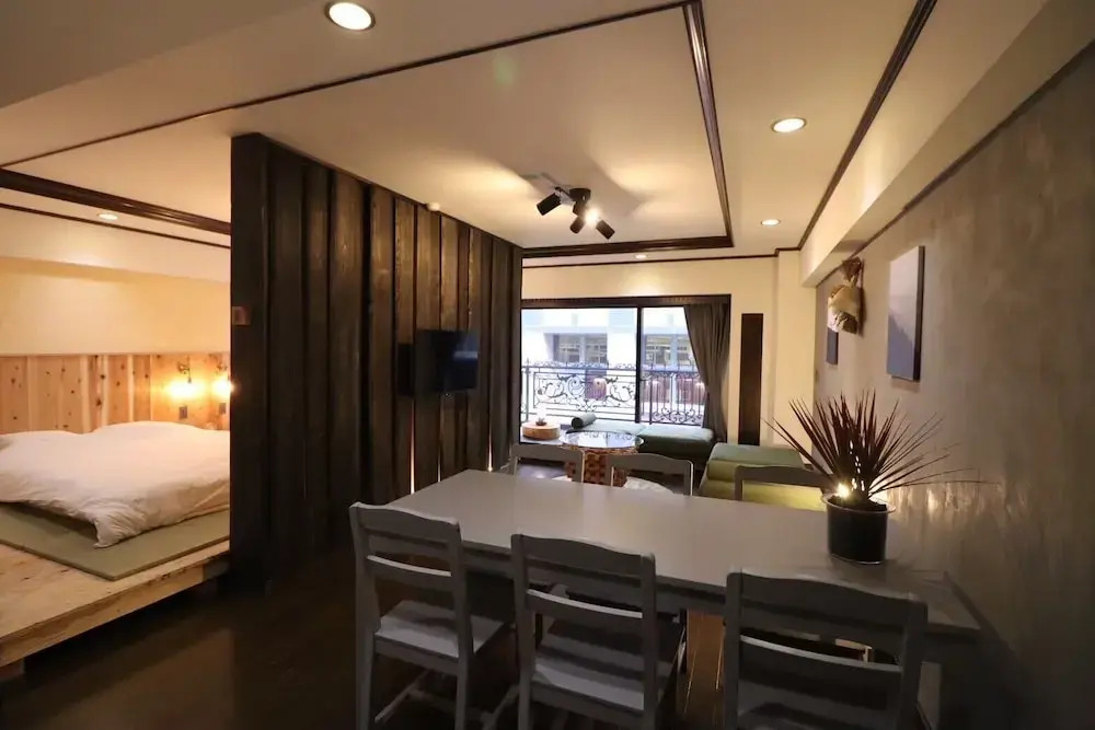 sunmallcrest403