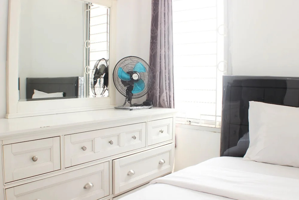 Comfort And Warm 2Br At Marina Ancol Apartment
