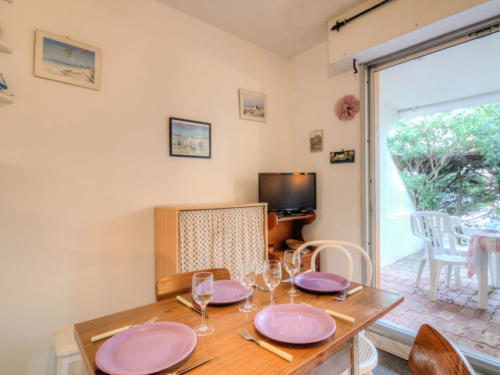 Apartment Les Cyprianes-3 by Interhome
