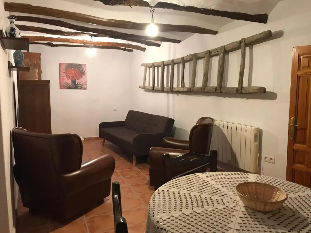 CASA MGUIRE