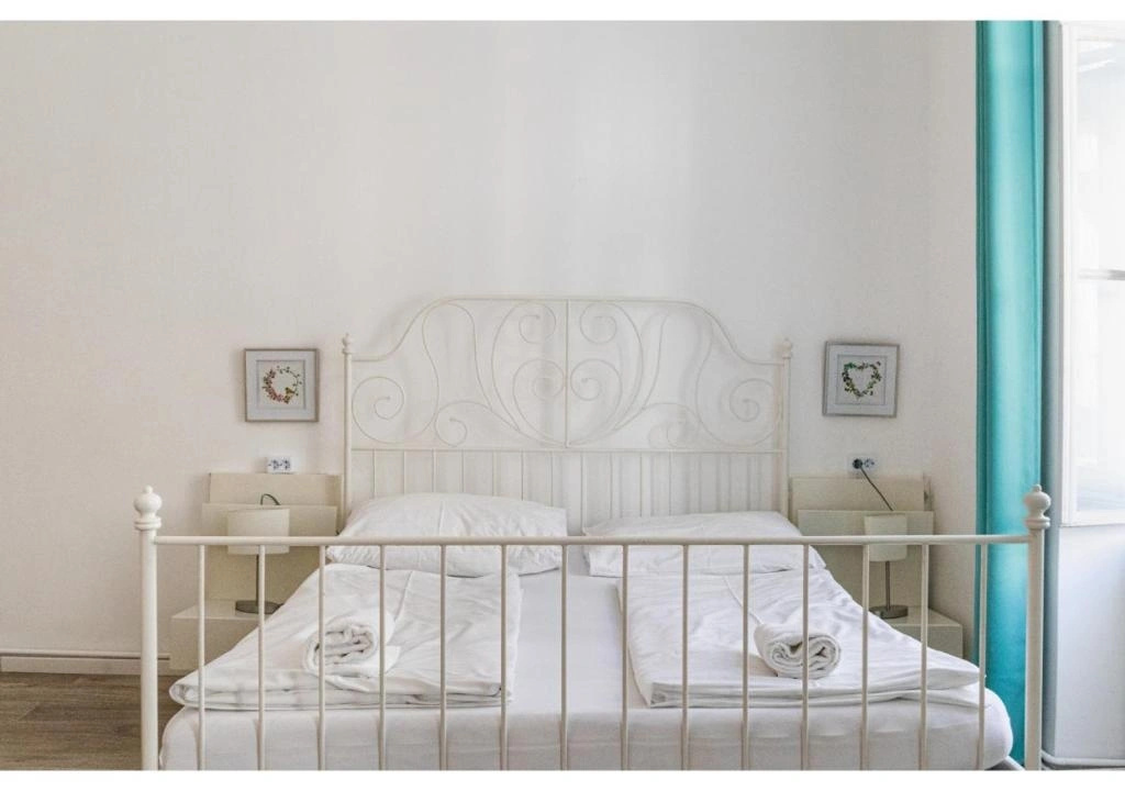 Elegant 1BR Apt. - Great for Long Stays