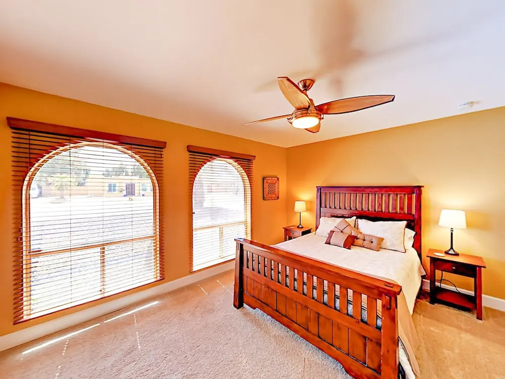 5630 E Waltann Lane Home 4 Bedrooms 2.5 Bathrooms Home