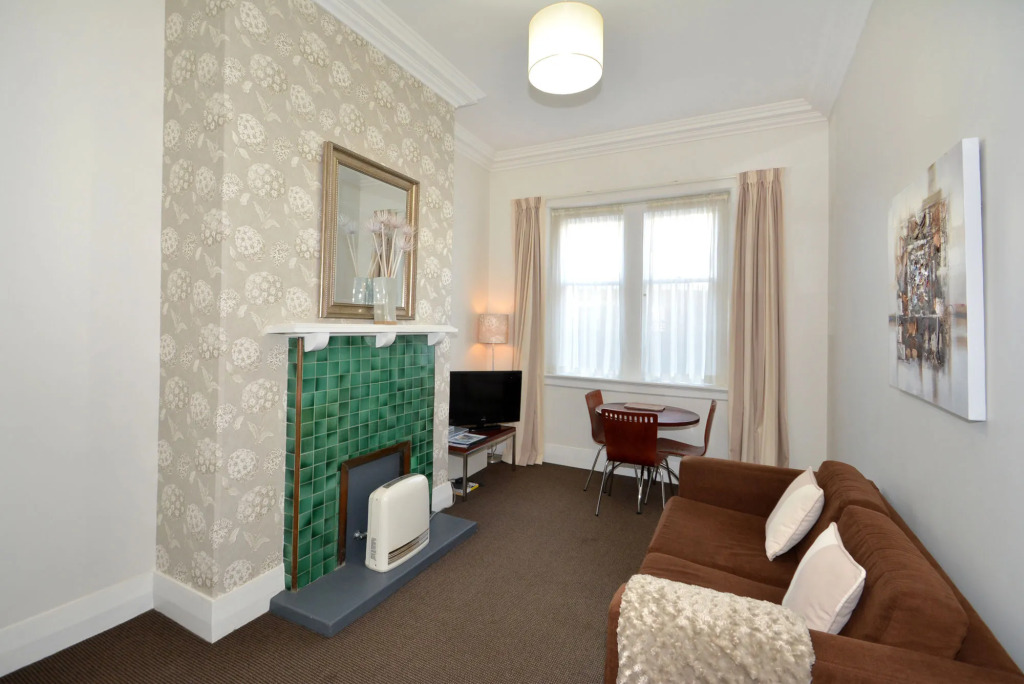 Majestic Mansions - Apartments at St Clair