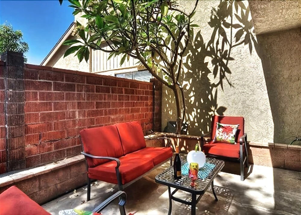 Mad Hatter 3 Bedrooms 2.5 Bathrooms Condo