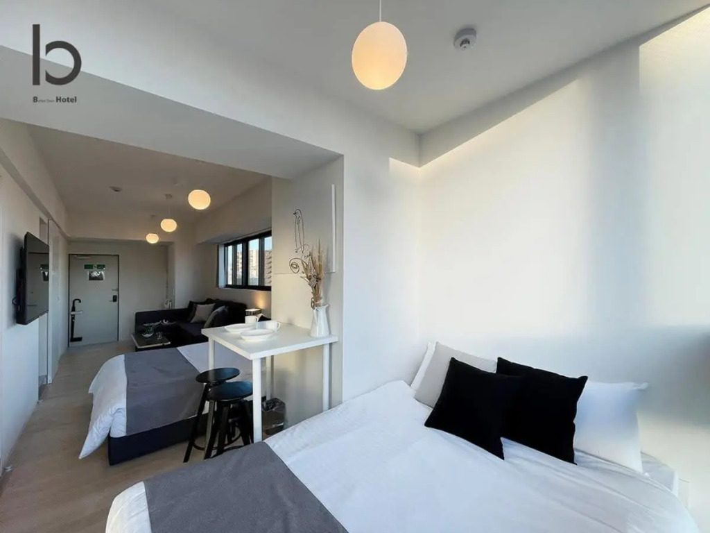 Modern 1 BR Apartment, Close to Peace Park, For 6 PPL