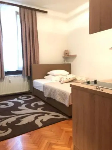 Studio apartment Sisters3