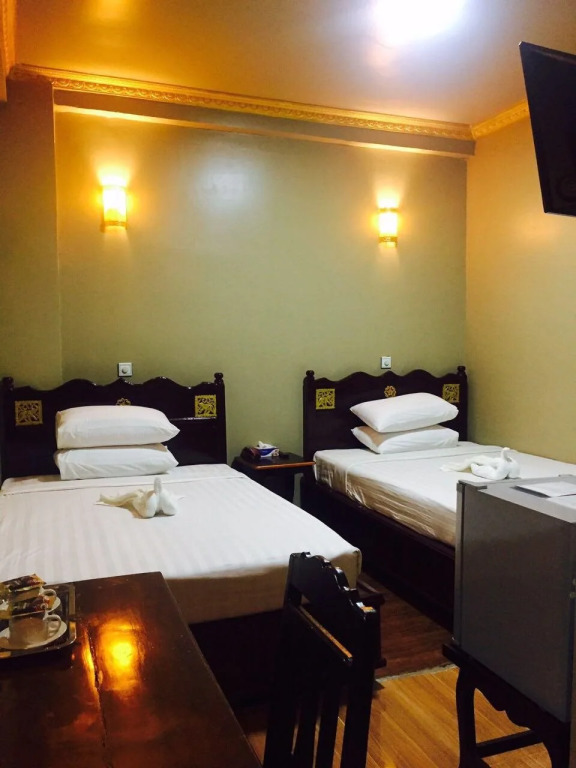 Hotel Glory