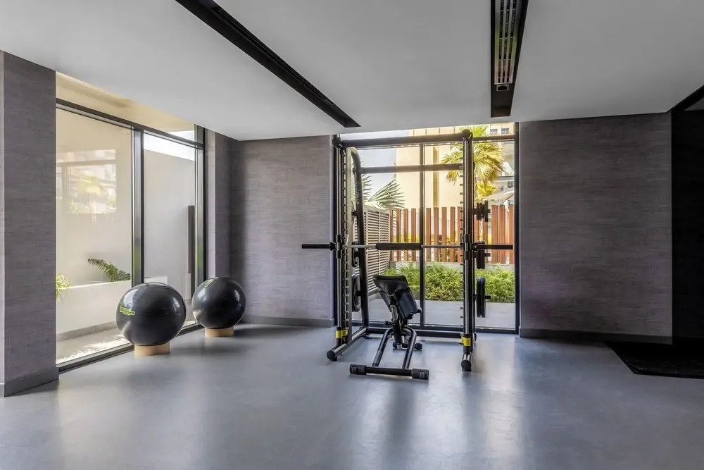 Waves - Luxurious Comfort with City Views in Oxford 212