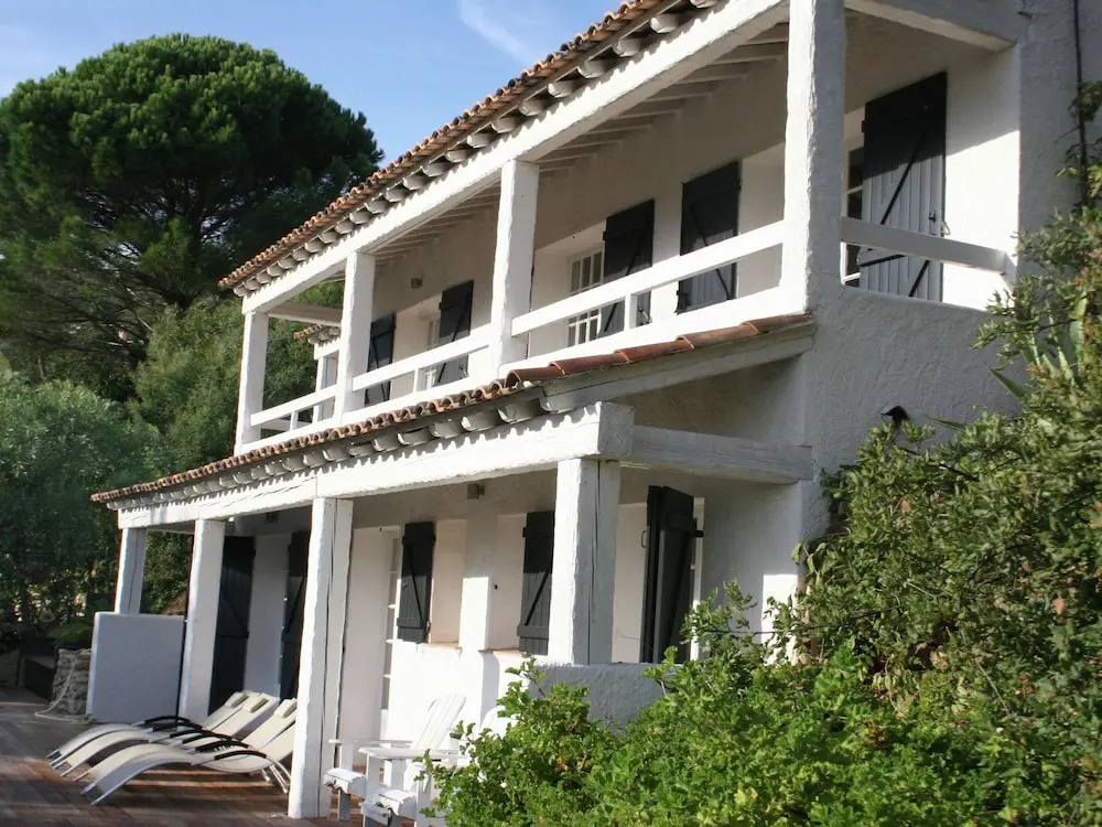 Country-style Decorated Villa With Pool and Breathtaking, Panoramic View of the Gulf of Saint-tropez