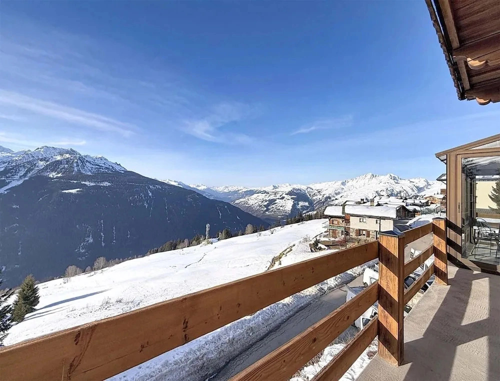 Luxury Alpine Chalet in La Rosiere for 12 Guests