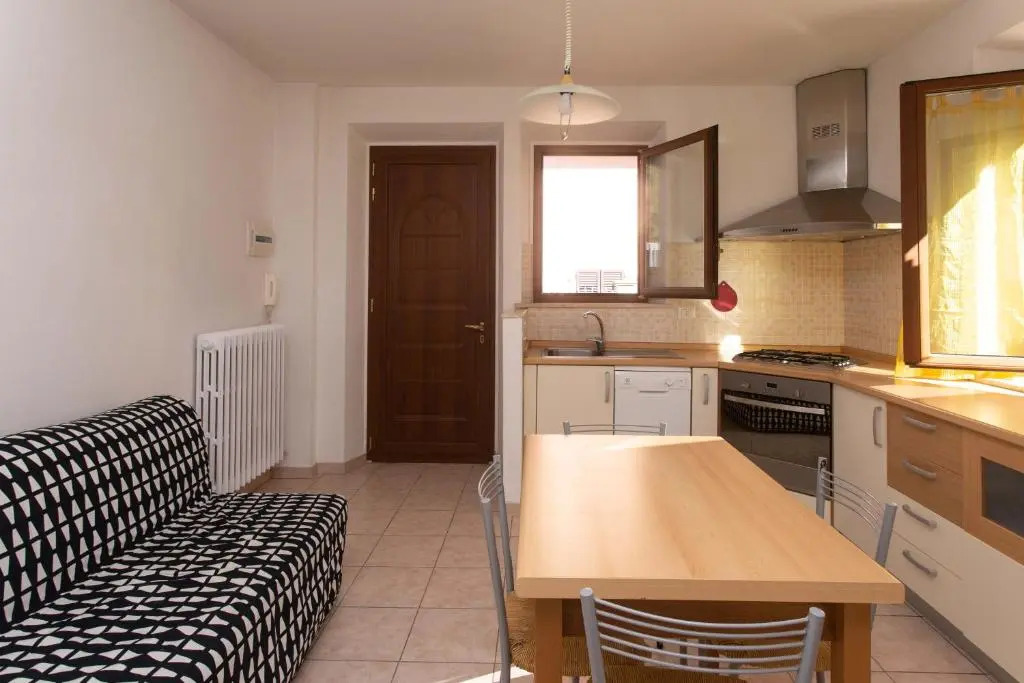 N032 - Numana, Trilocale Con Terrazzo Vicino Al Centro
