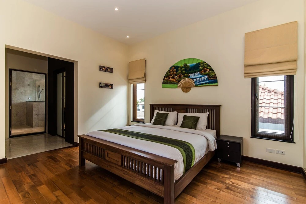 Luxury 5 Bedroom Villa in Beautiful Banyan Resort