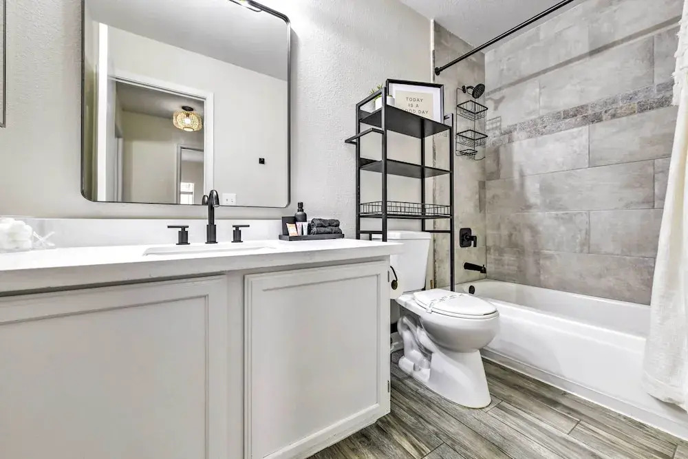 Pool, BBQ & Patio: Gilbert Getaway Near Golfing