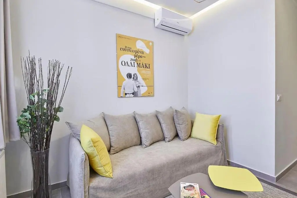 Old Athens style 1bdr with Acropolis view rooftop!
