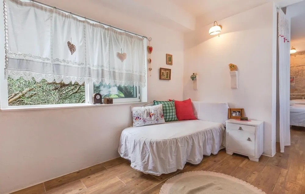 Nice Home in Podgora With 2 Bedrooms and Wifi