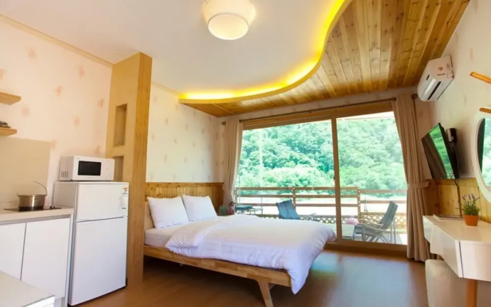 Hongcheon Huttopia Glamping and Village