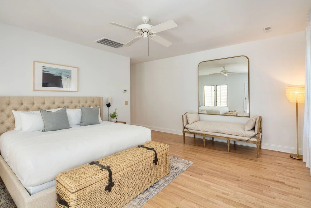 Huckleberry by Avantstay Classic Charleston Home Close to Beach Outdoor Dining