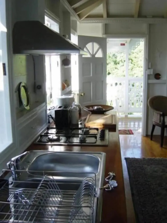 Fire Fly Cottage