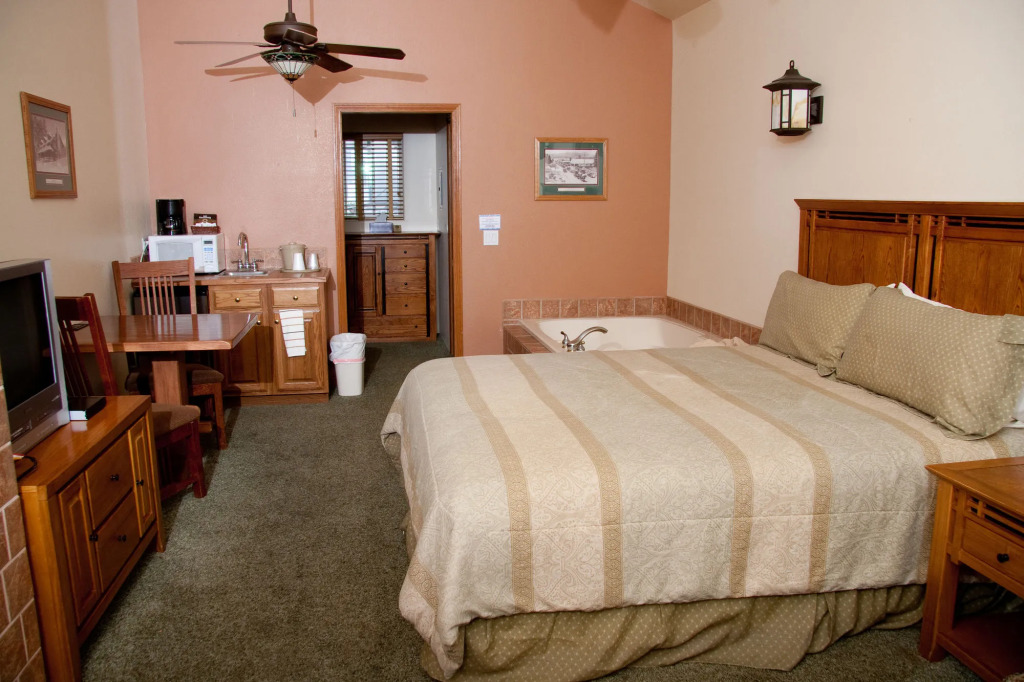 Robinhood Resort