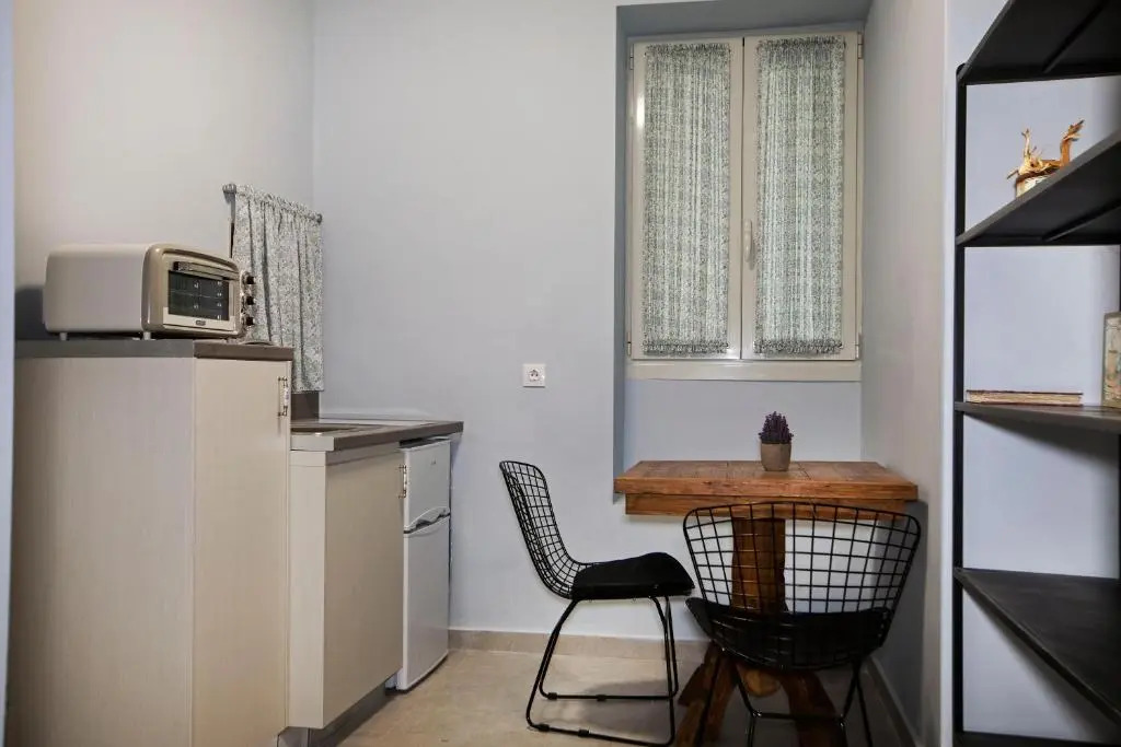 Bentzi...Boutique Apartment in Pangrati, Superior Suite (2) for 4 guests