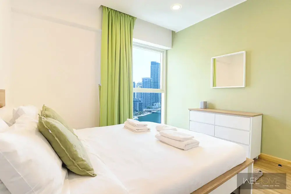 WelHome - Stylish Breathtaking 2BR Apartment in Marina