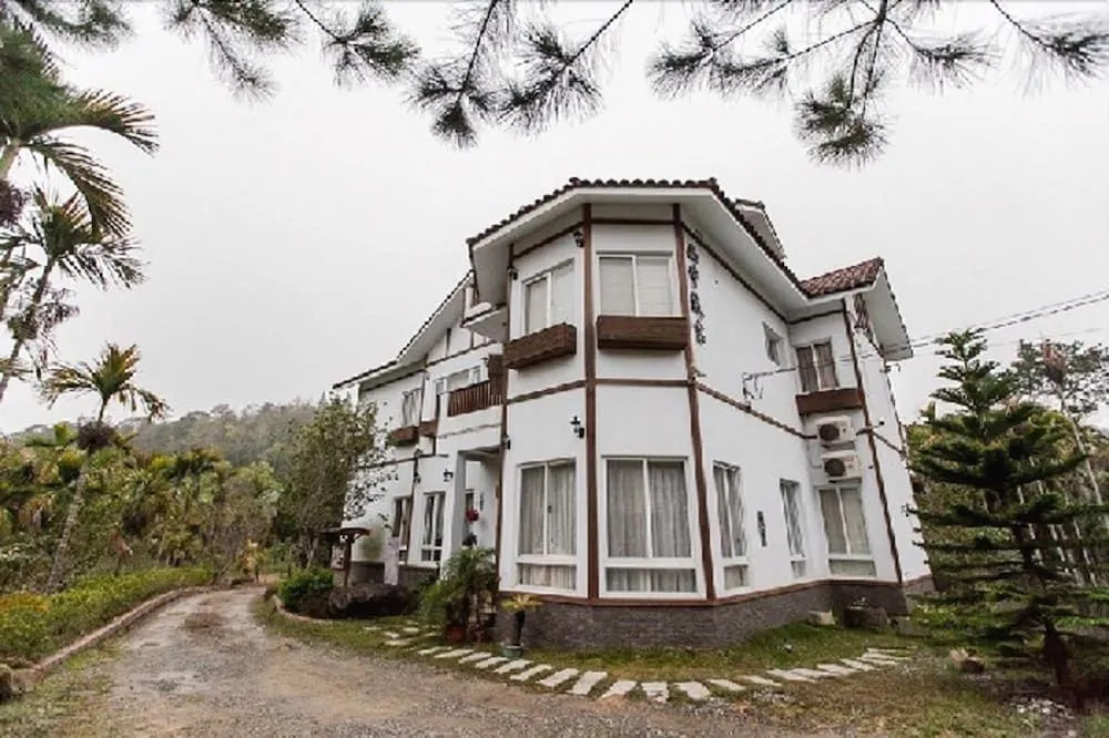 Nunu Haus Guest House