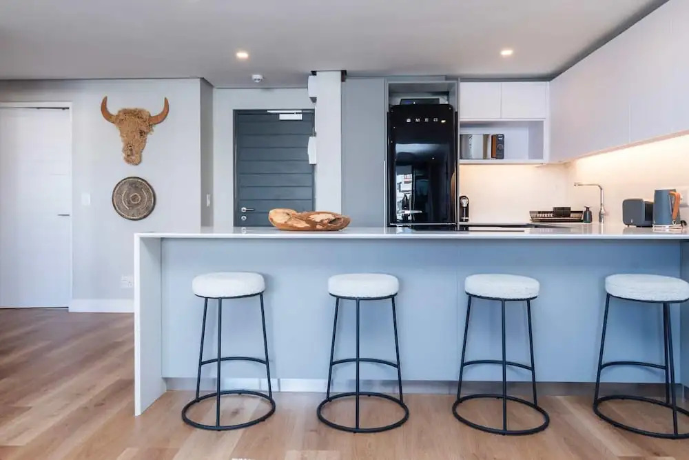 Modern Central Secure Cape Town 2bed Bantry Suite