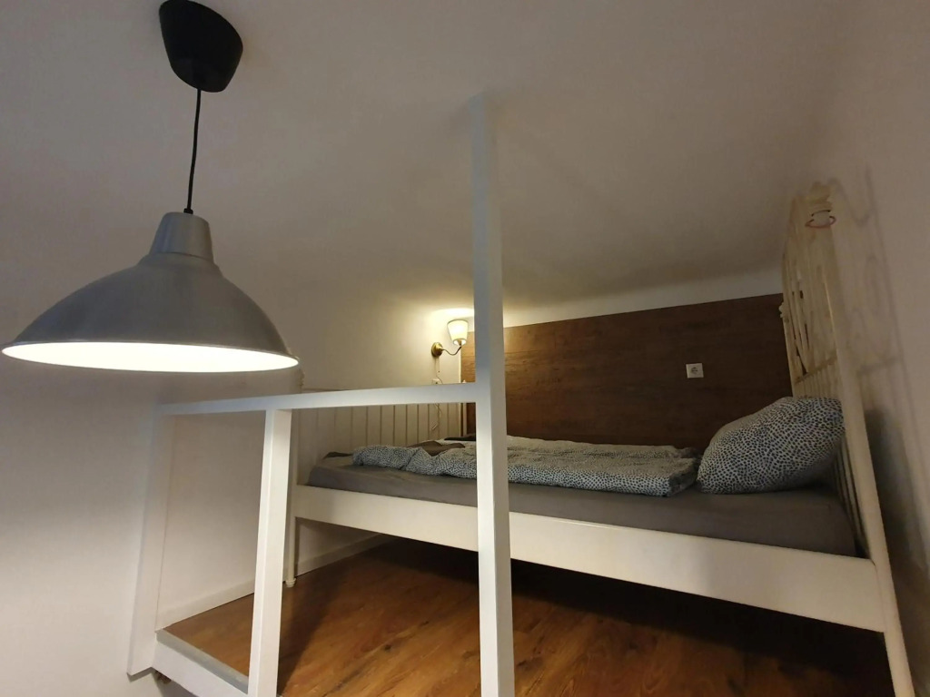 Cozy studio apartment with air condition