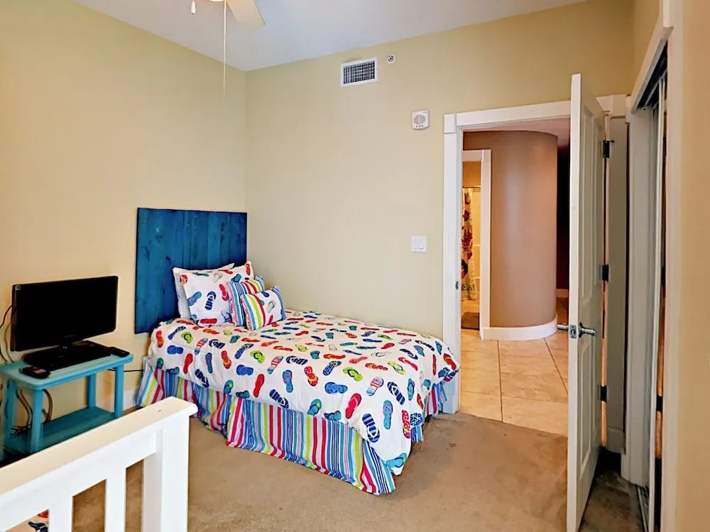 521 W Beach Blvd Condo #1501