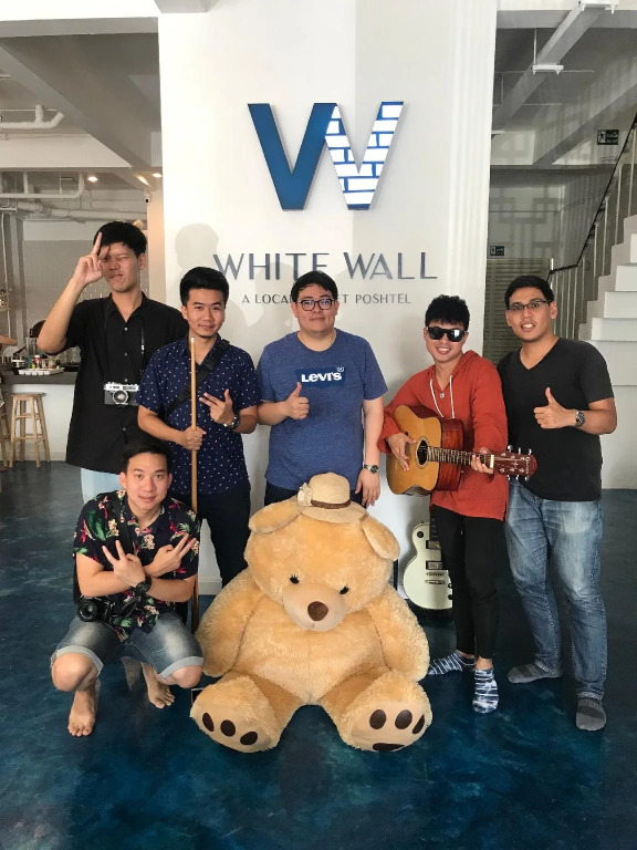 White Wall Poshtel - Hostel