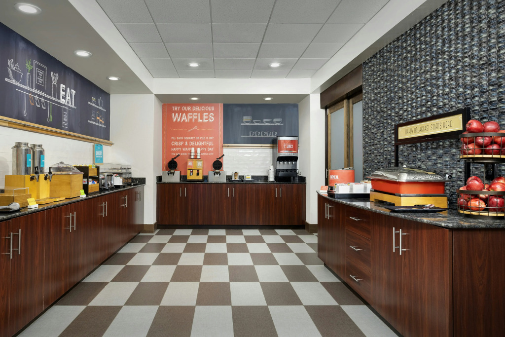 Hampton Inn Syracuse Clay