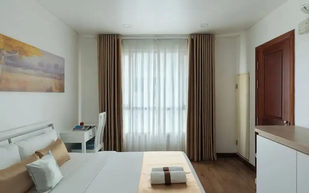 Bluesky Lancaster Luxstay Japan Town