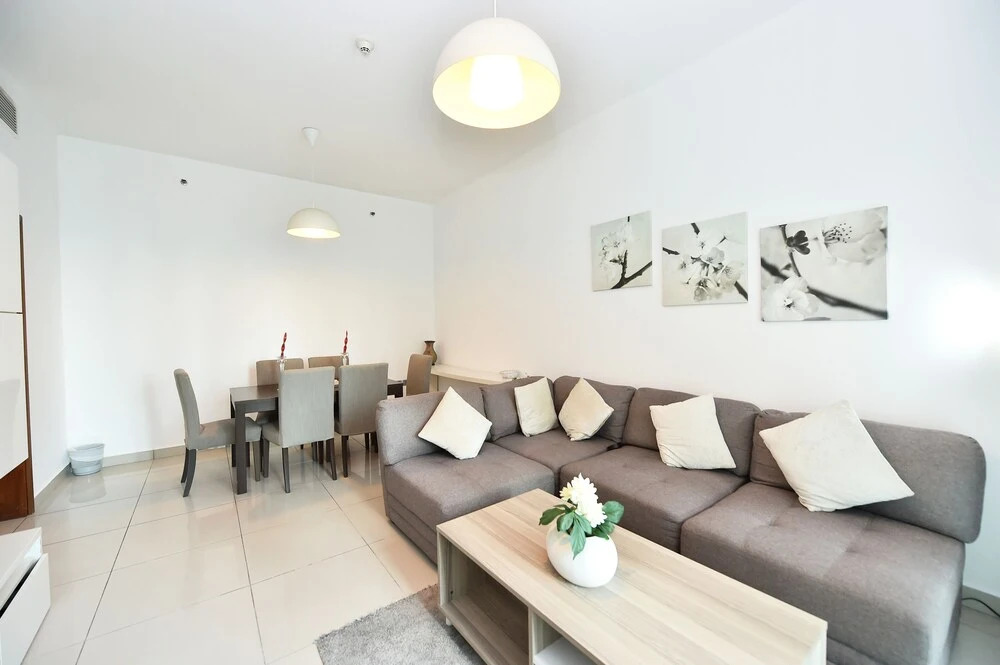 PLO -1 Bedroom with balcony Dubai Marina