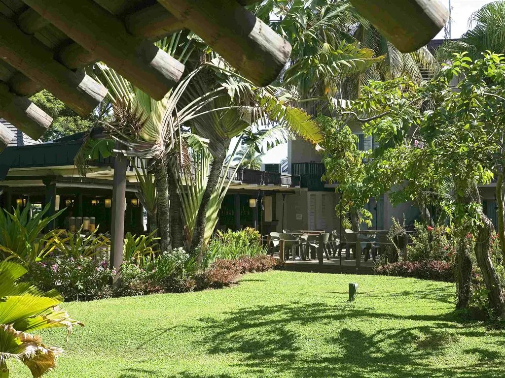 Mercure Nadi