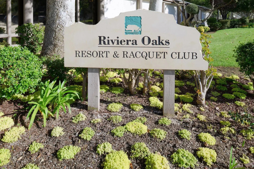 Riviera Oaks Resort by Coolvacay