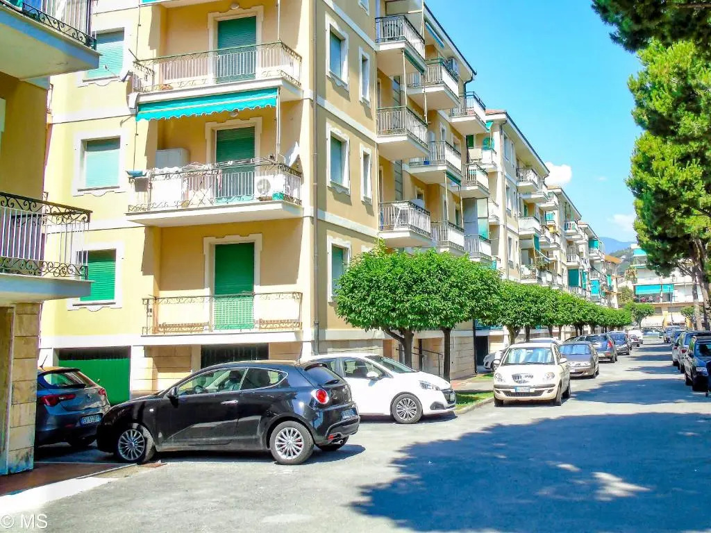 Pietra Home, Posto Auto, AC ,Wifi, 150mt Dal Mare