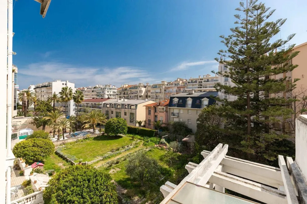 AGENCIA PRO - VERY LUMINOUS APARTMENT - NEAR TRAM and CITY CENTER