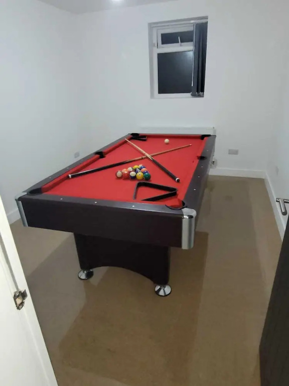 Stunning 2-bed Apartment in Manchester Built 2023