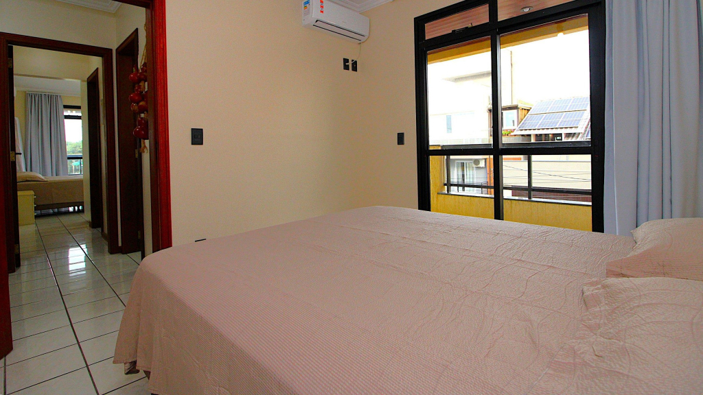 1038   Apartamento Com Vista Para O Mar Na Avenida De Bombinhas
