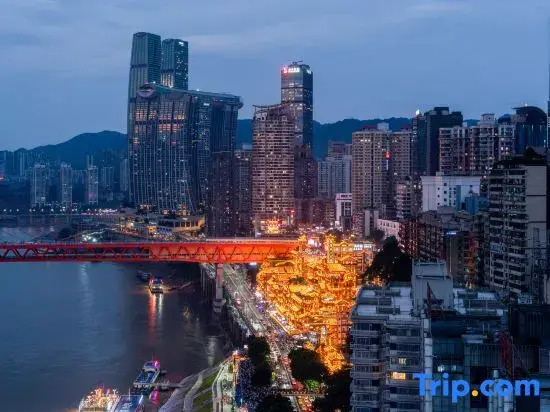 Xingpan River View Apartment (Jiefangbei Pedestrian Street)
