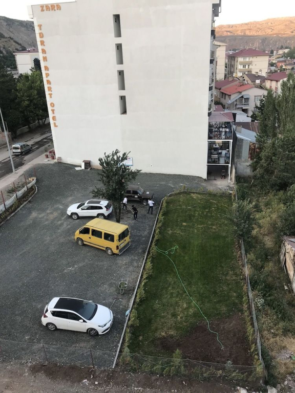 Zara Turan Apart Otel