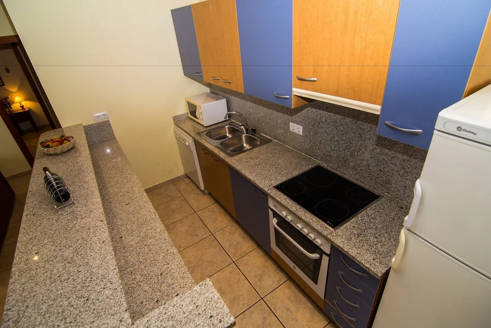 Agi Rodas Apartments