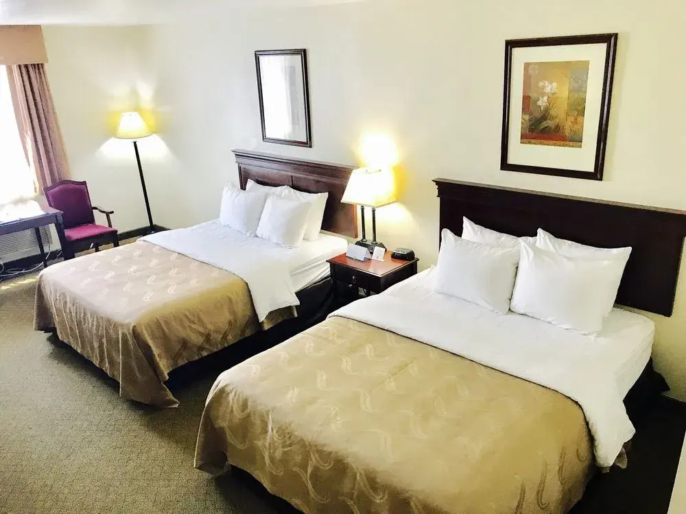 Best Western Carriage House Inn