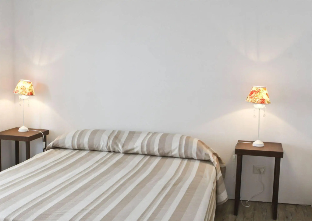 BA Stop Hotel House