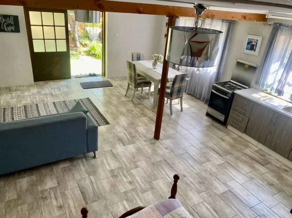 Stunning Private Cottage in the Heart of Nyanga - 2095