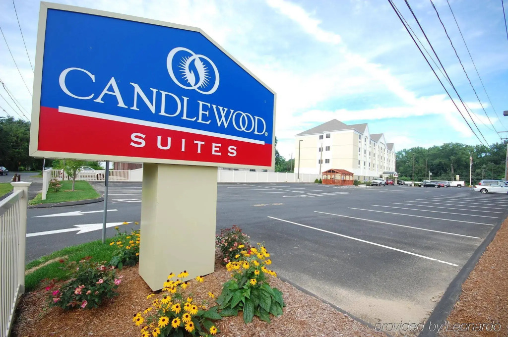 Candlewood Suites-West Springfield by IHG