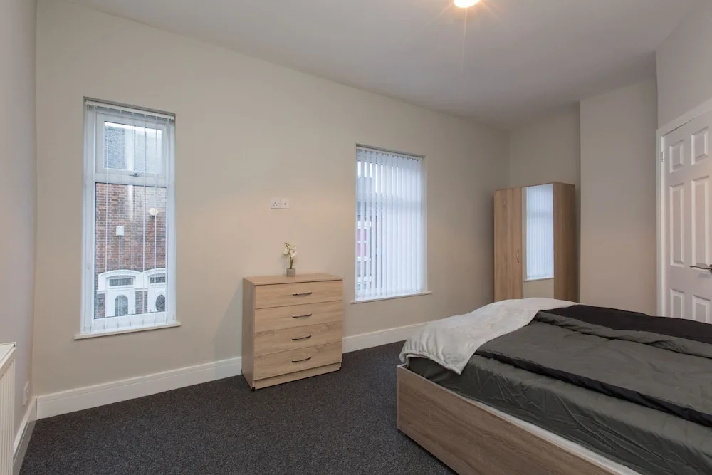 Townhouse @ 66 Rose Street Stoke